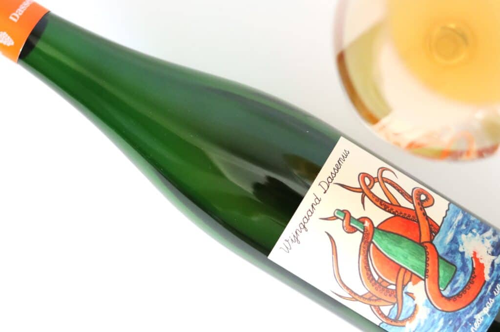 Oranje wijn dassemus